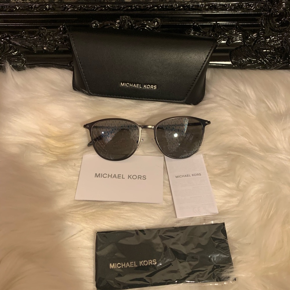 Michael kors sunglasses 🕶